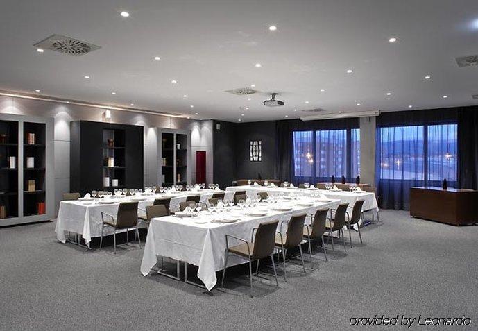 Ac Hotel Gijon By Marriott Ресторант снимка