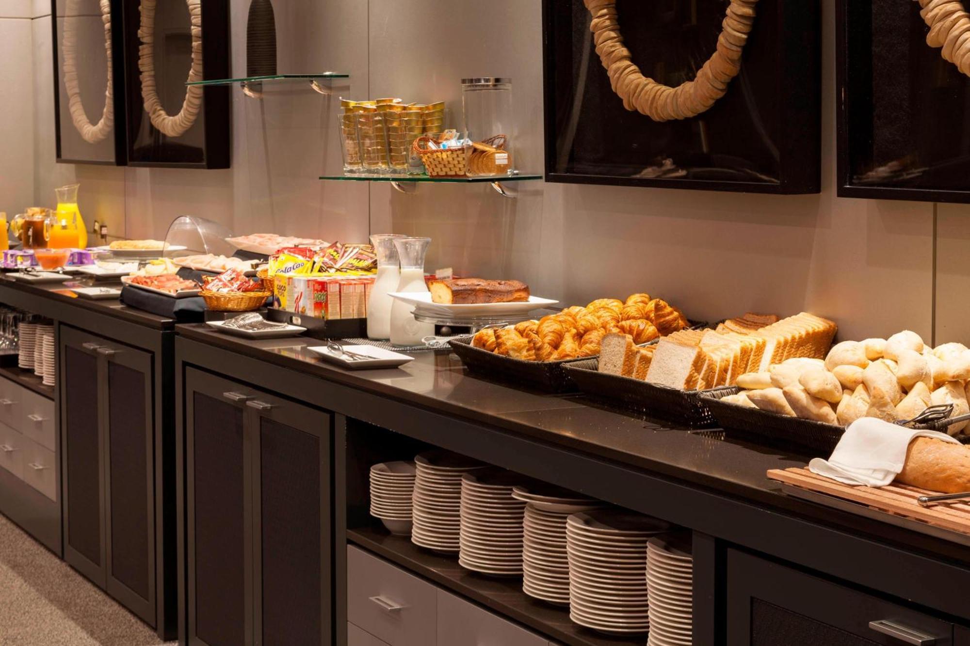 Ac Hotel Gijon By Marriott Екстериор снимка