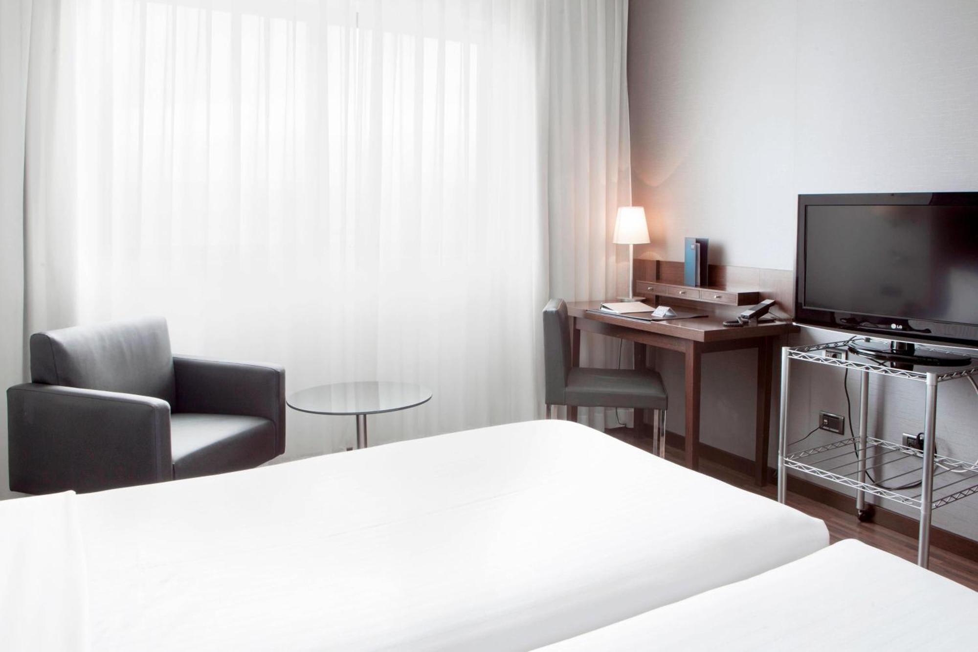 Ac Hotel Gijon By Marriott Екстериор снимка